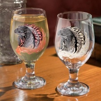 Rod draka - farbumeniaci sklenený pohár 