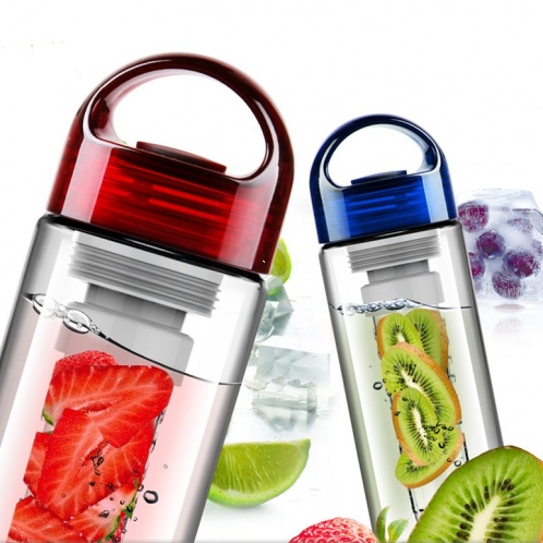 Zdravá fľaša na vodu s filtrom na ovocie (modrá)