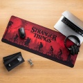 Stranger Things - podložka pod myš a klávesnicu XL - v2