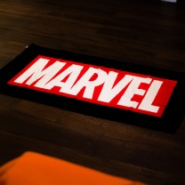Marvel - osuška s logom